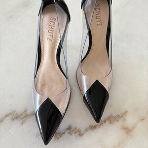 Schutz transparent pointed toe pump